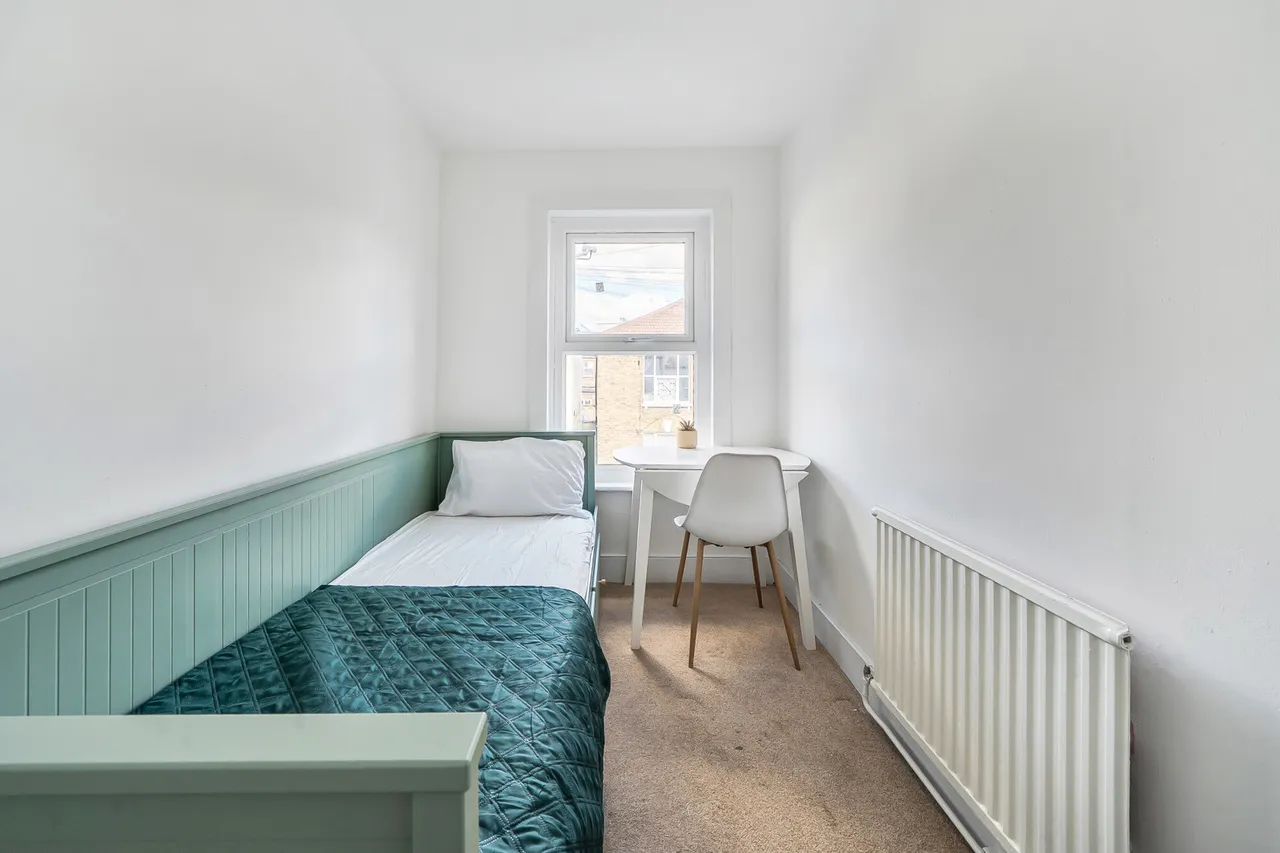 Bedford Road, Ealing, W13, photo 11