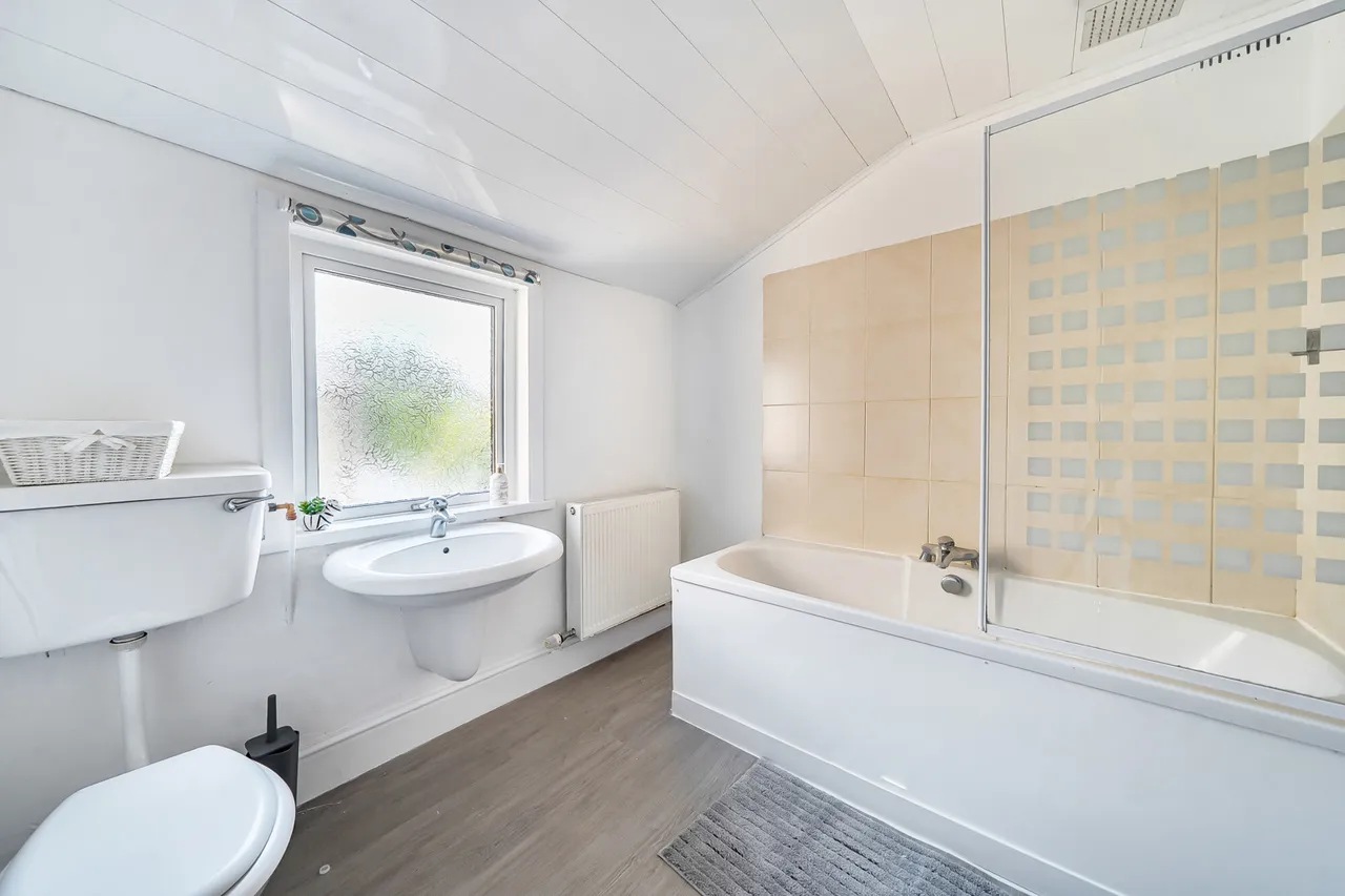 Bedford Road, Ealing, W13, photo 14