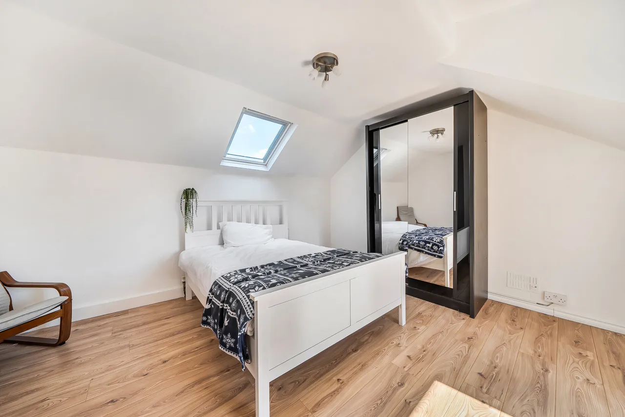 2 bed flat for sale, Bedford Road, Ealing, W13