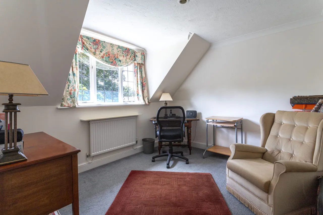 Tylers Gate Alton Road, South Warnborough, Hook, RG29 1RP, photo 16