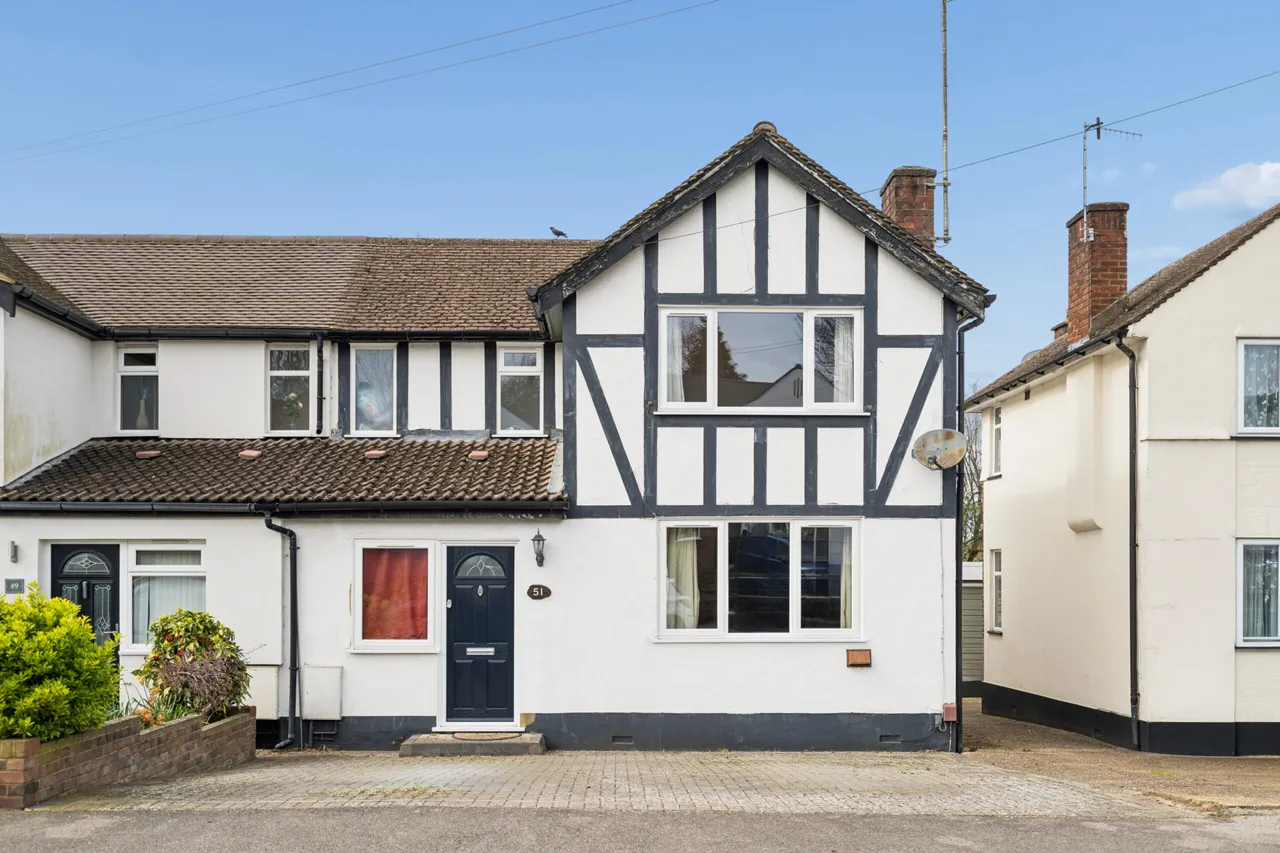 3 bed house for sale, Mill Way, Bushey, WD23