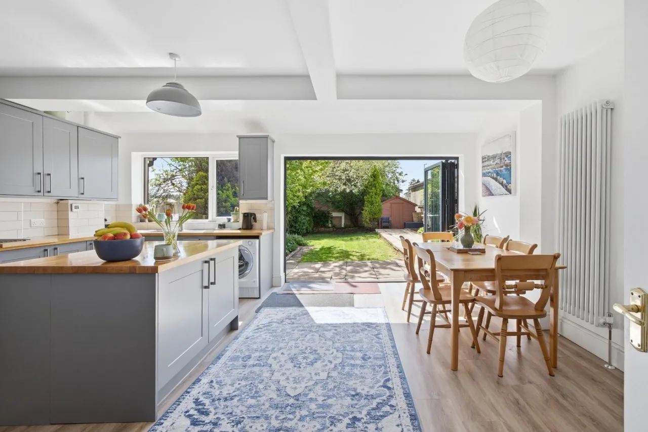 3 bed house for sale — Davids Road, Whitchurch, Bristol