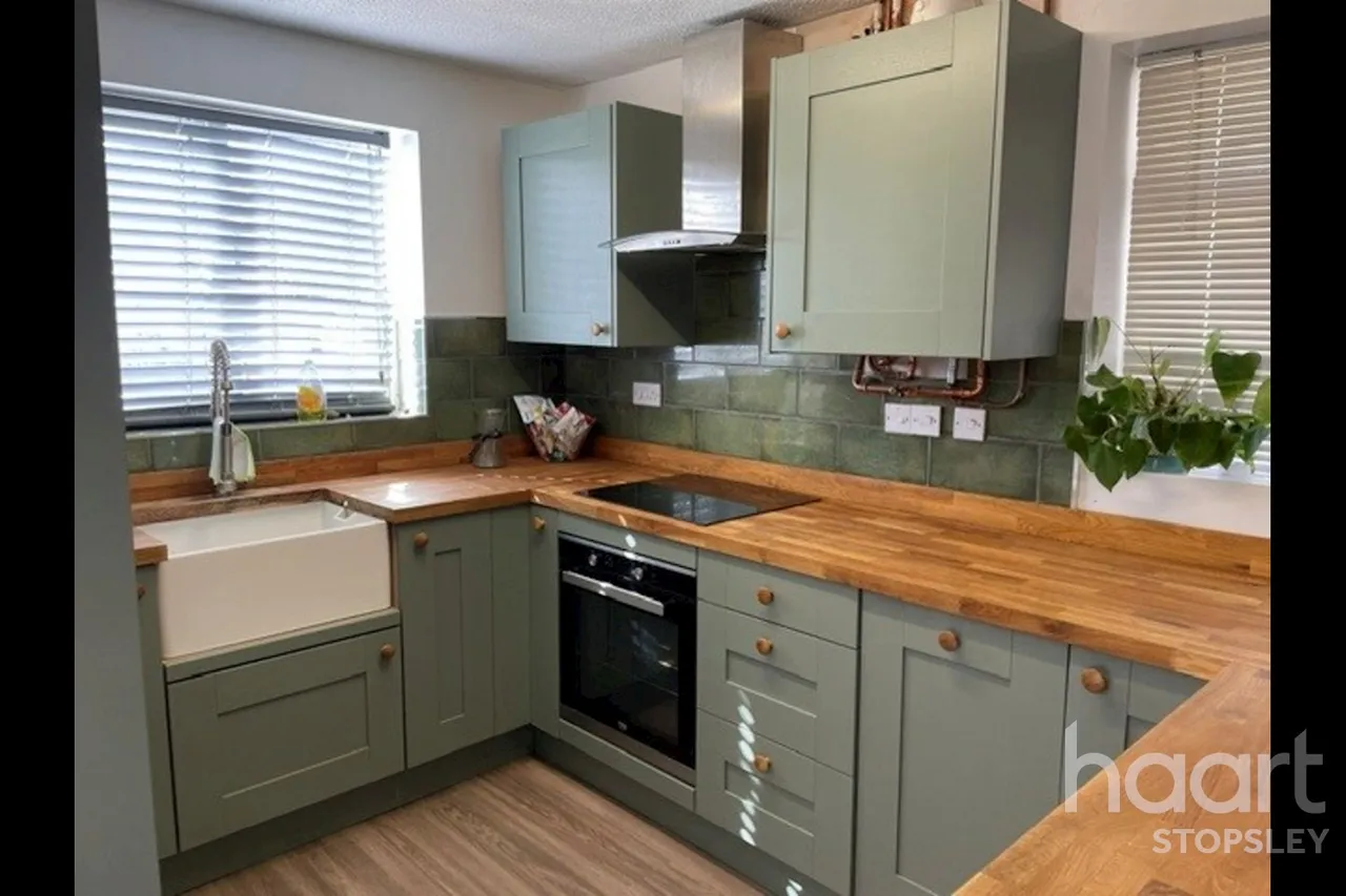 Warton Green, Luton, LU2, photo 2