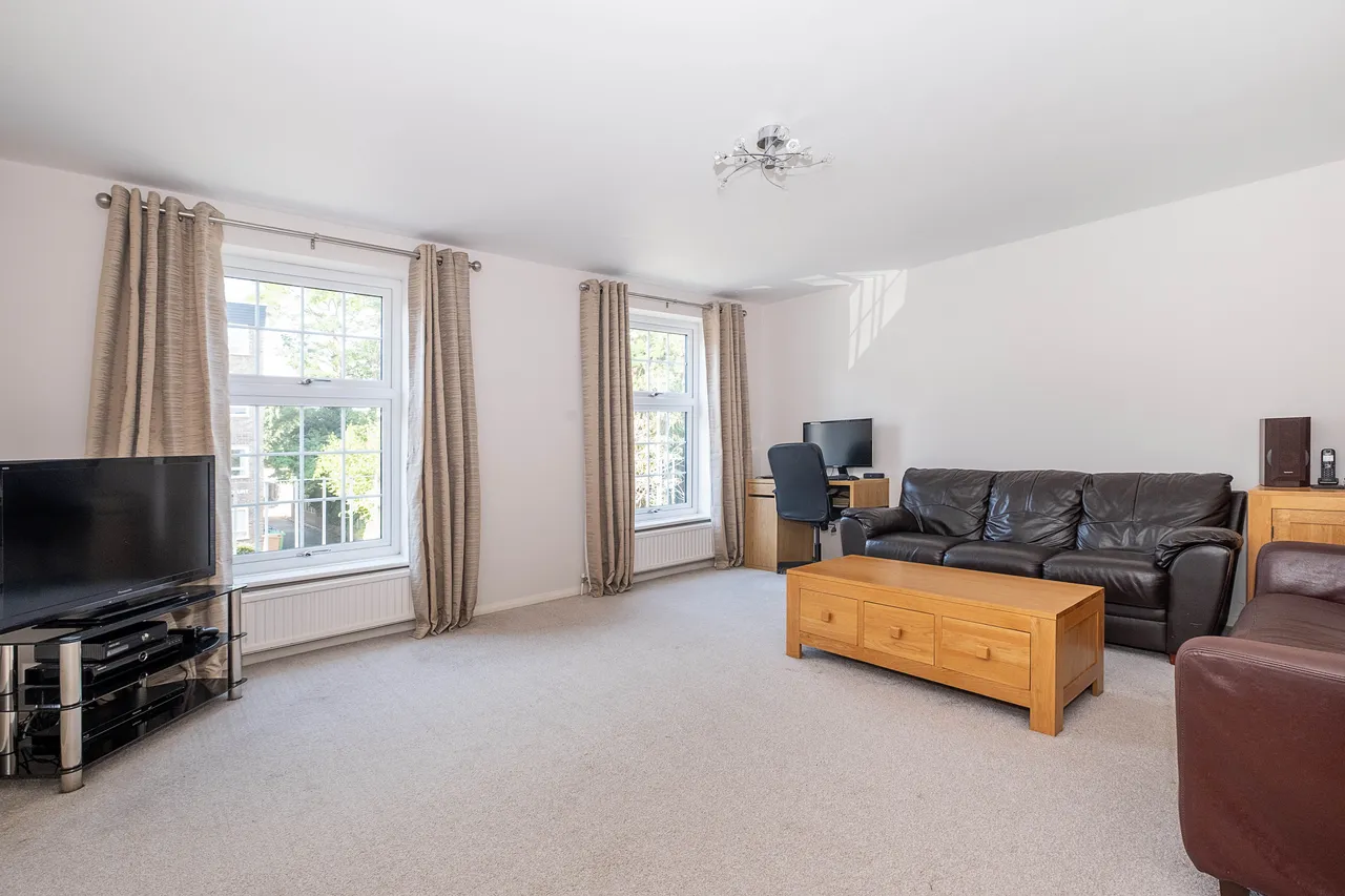 Uxbridge Road, Kingston Upon Thames, KT1, photo 2