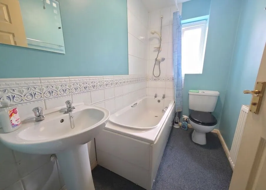 Hatters Court, Warwickshire, CV12, photo 7
