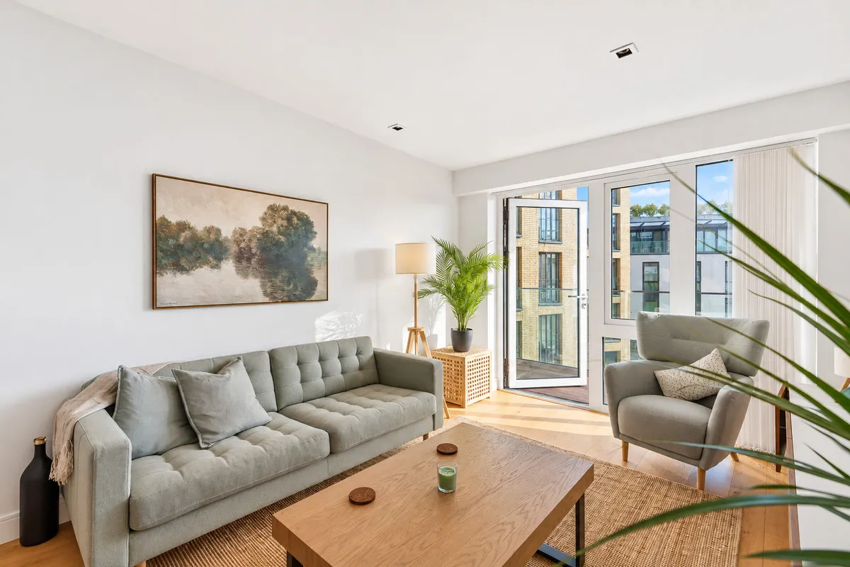 Kew Bridge Road, Brentford, TW8, photo 5