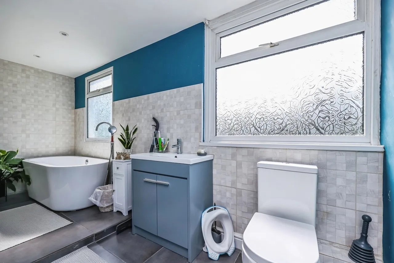 The Downs, Silverdale, Nottingham, NG11, photo 20