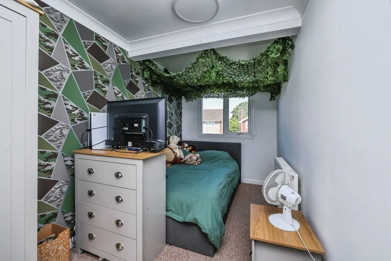 The Downs, Silverdale, Nottingham, NG11, photo 16