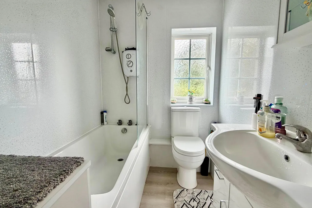 Southampton Road, Ringwood, BH24, photo 12