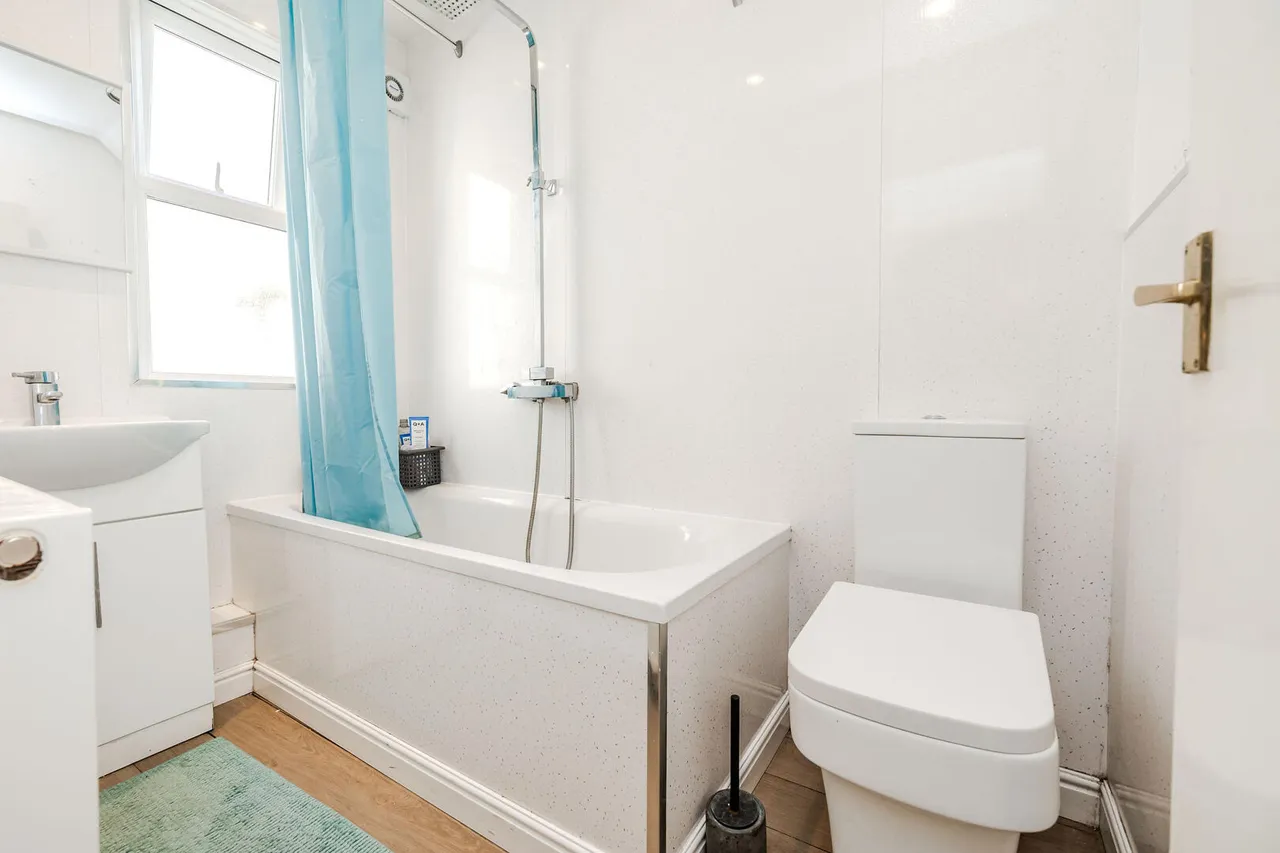 Biddlestone Road, Heaton, NE6, photo 13