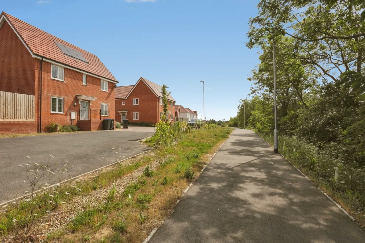 Squirrel Close, Onehouse, Stowmarket, Suffolk, IP14, photo 17