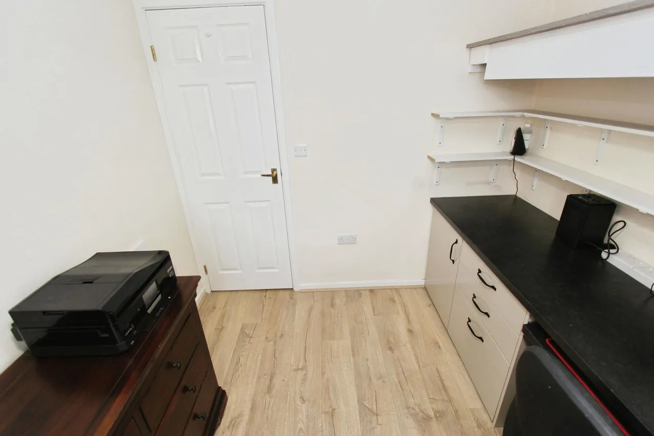 Wellington Street, Stapleford, NG9, photo 12