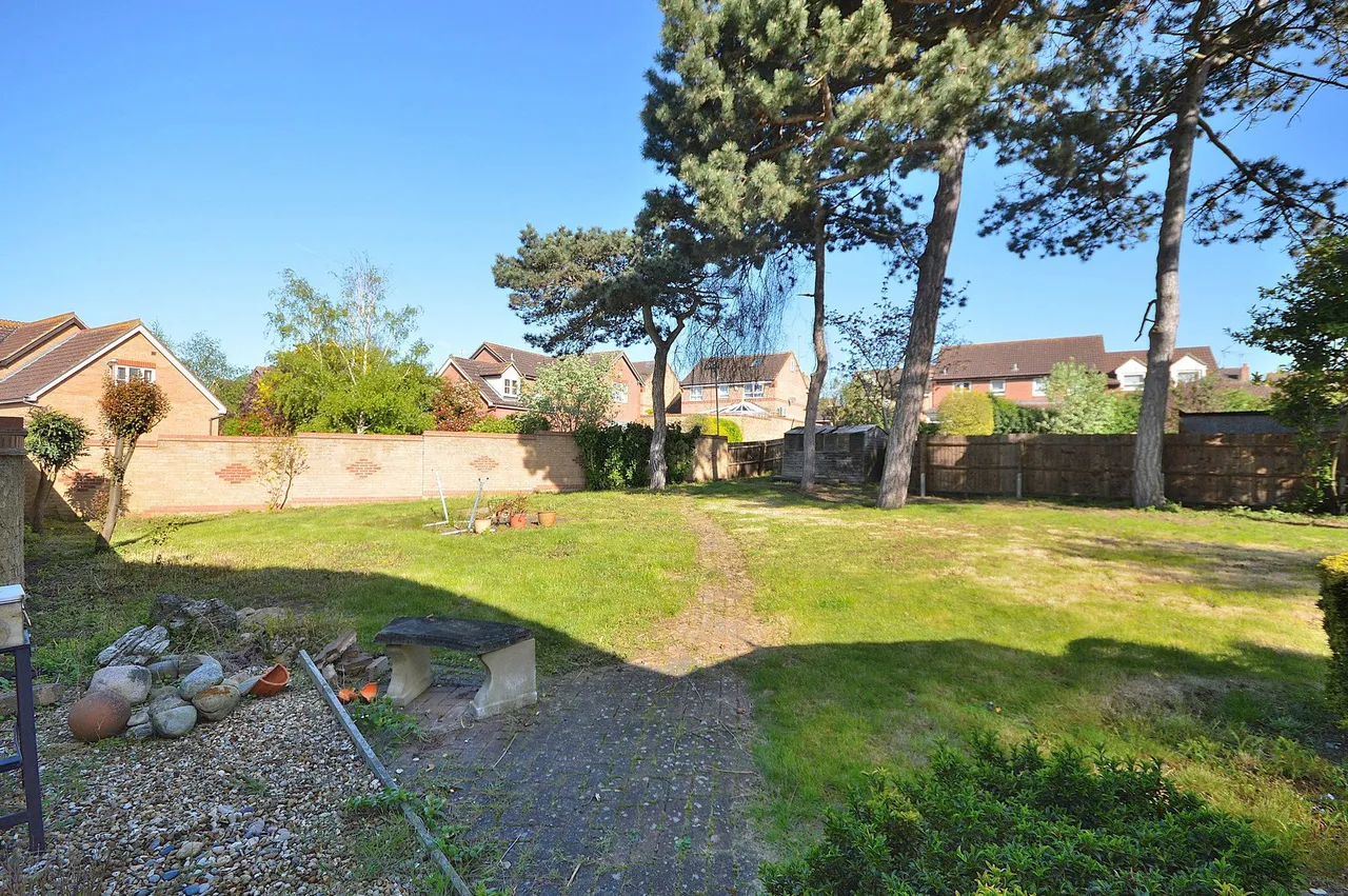 Honeysuckle Way, Northampton, NN3 3QE, photo 32
