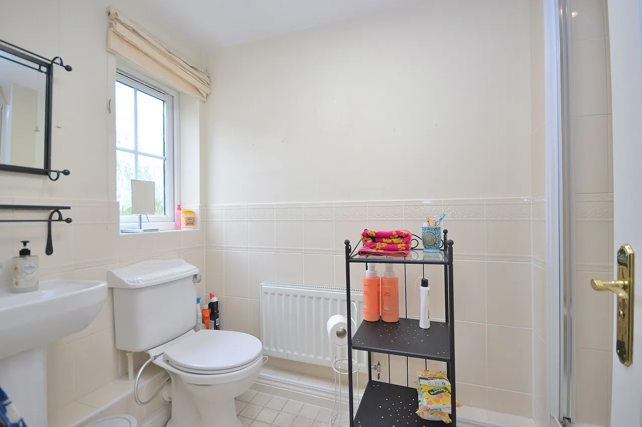 Honeysuckle Way, Northampton, NN3 3QE, photo 19