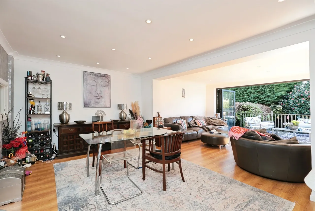 3 bed house for sale — Sycamore Road, Croxley Green, Rickmansworth