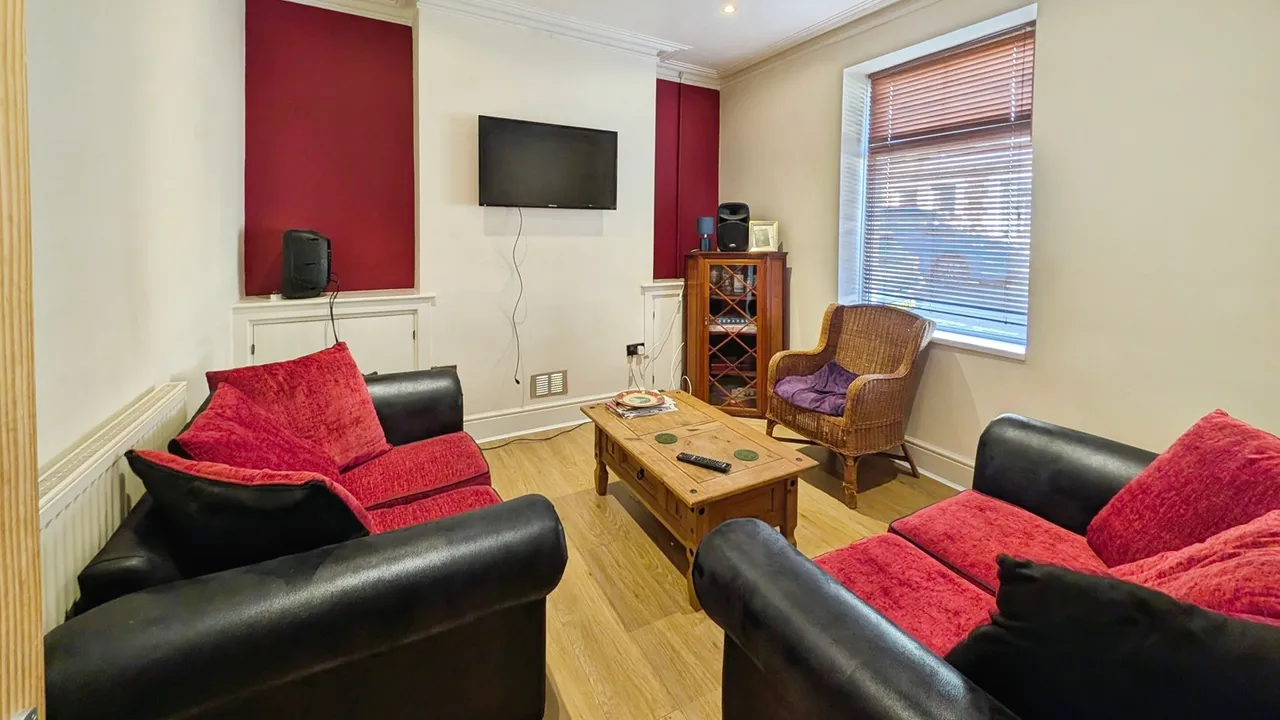 Daniel Street, Cardiff, CF24 4NY, photo 2
