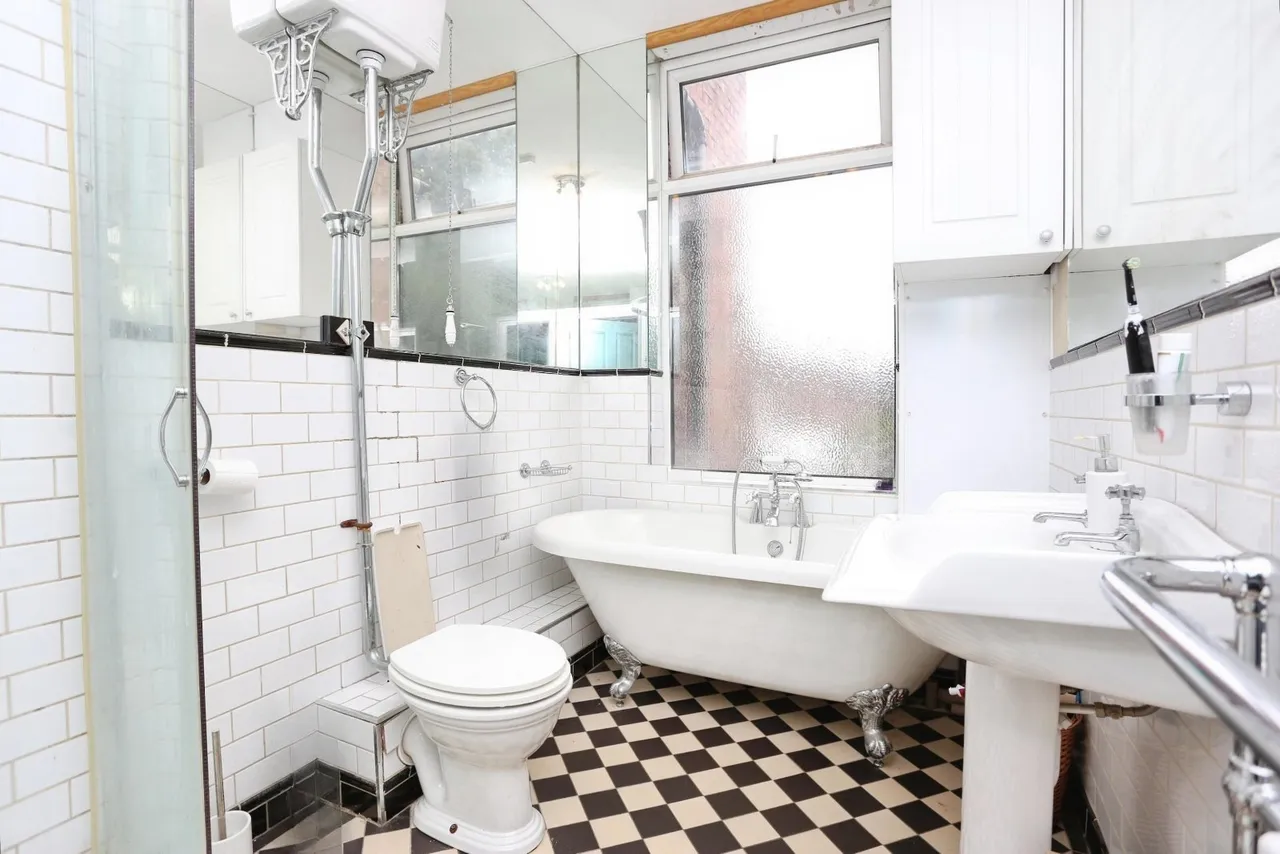 Wellington Road North, Heaton Chapel, SK4, photo 5