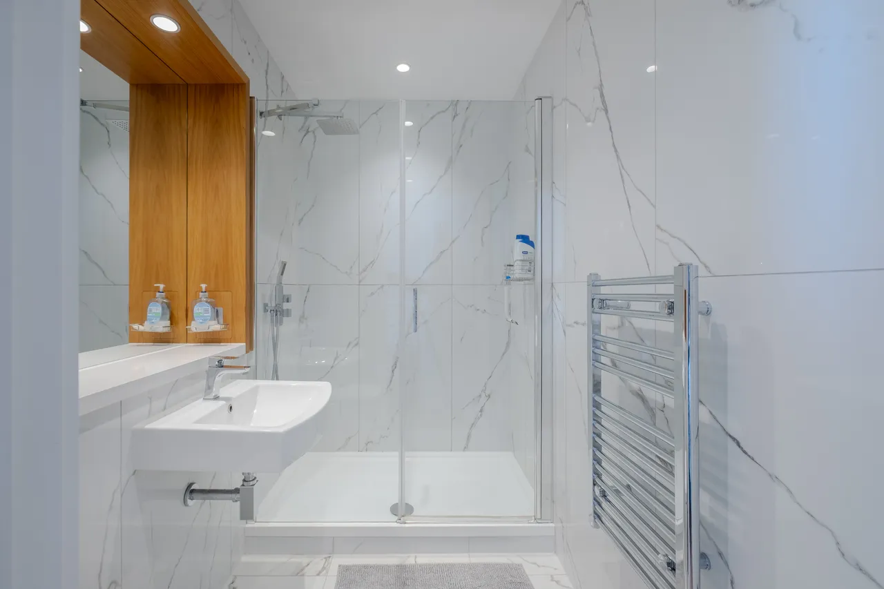 81 Plough Lane, London, SW17, photo 9