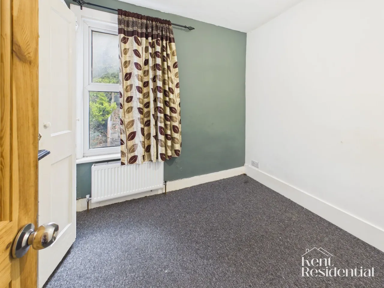 Upper Luton Road, Chatham, ME5, photo 12