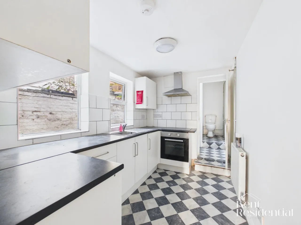Upper Luton Road, Chatham, ME5, photo 10