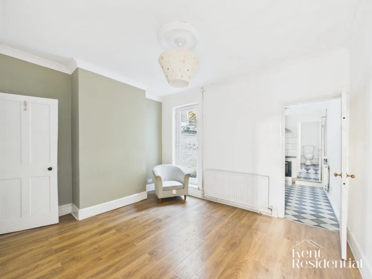 Upper Luton Road, Chatham, ME5, photo 3