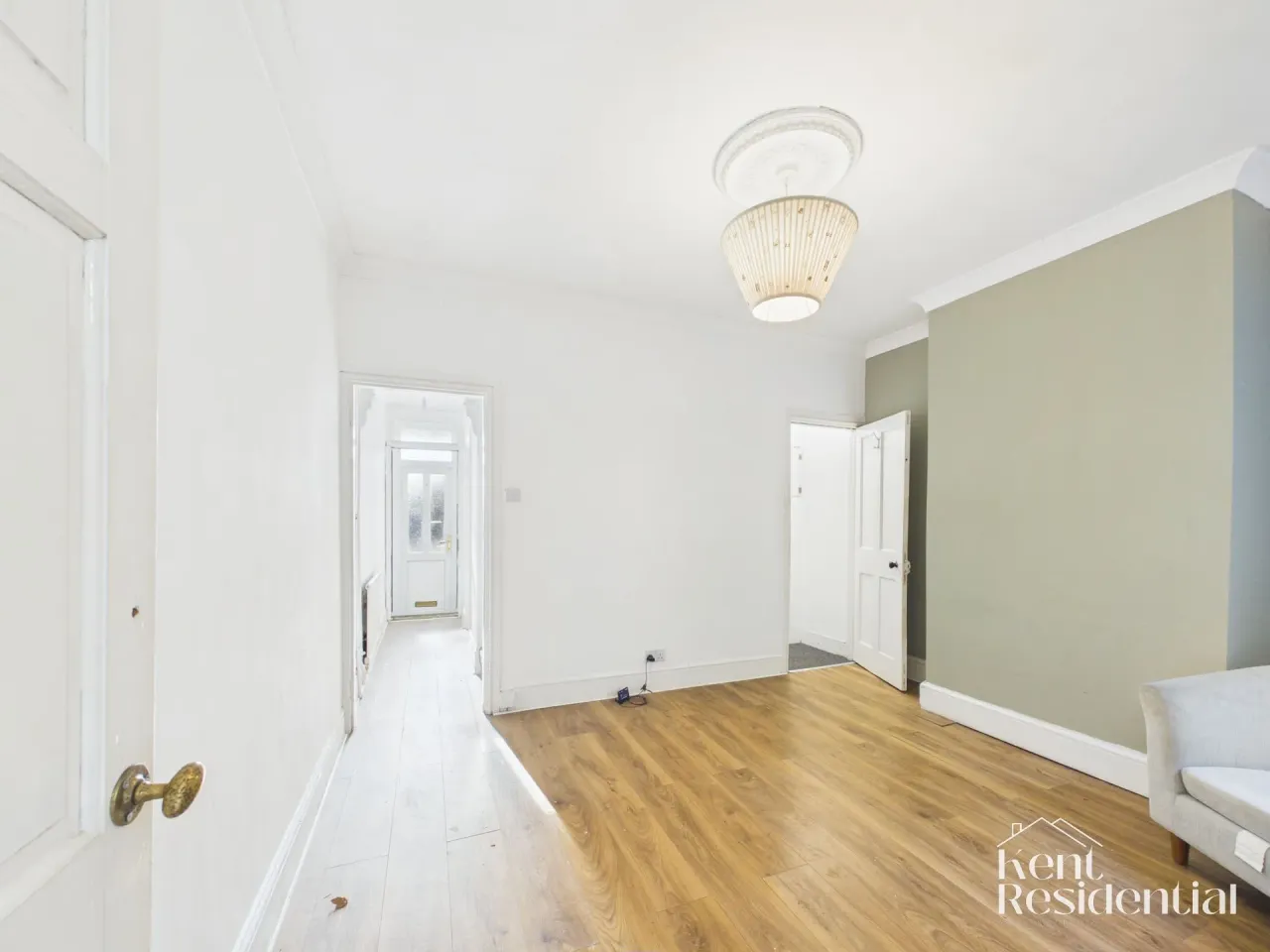 Upper Luton Road, Chatham, ME5, photo 9