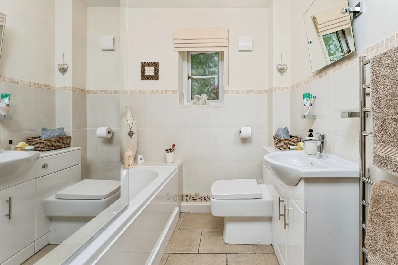 Church Terrace, Rhes-y-Cae, CH8, photo 14