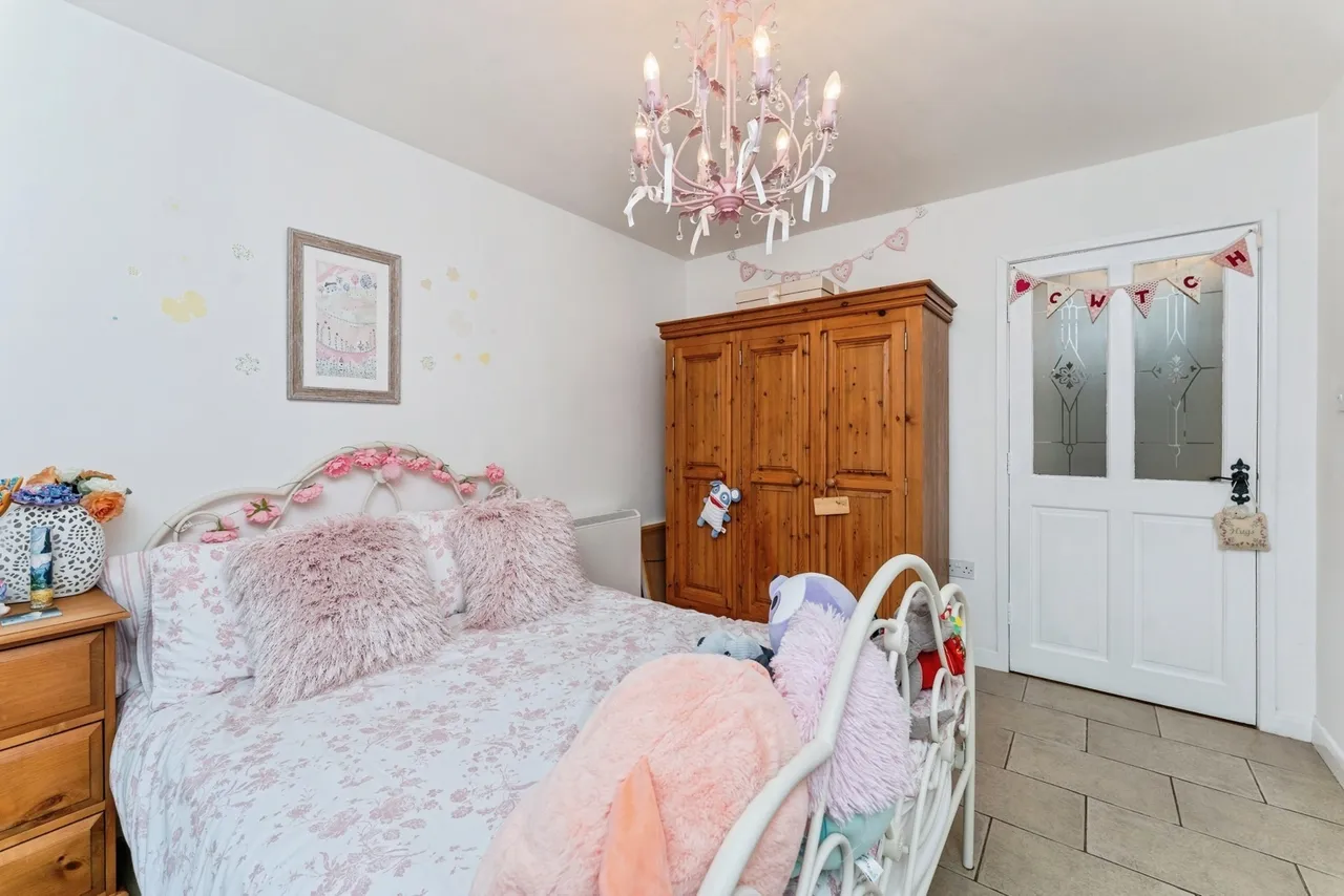 Church Terrace, Rhes-y-Cae, CH8, photo 15