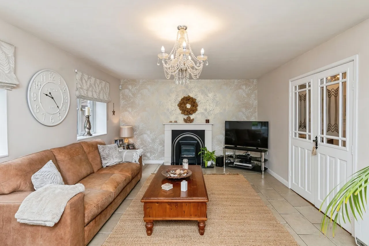 Church Terrace, Rhes-y-Cae, CH8, photo 7