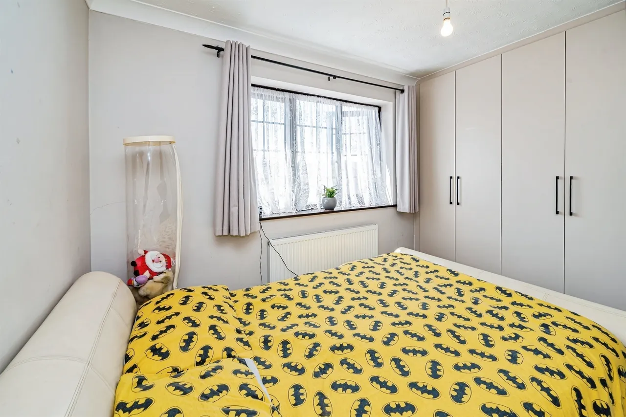 Bruce Close, Slough, SL1, photo 9