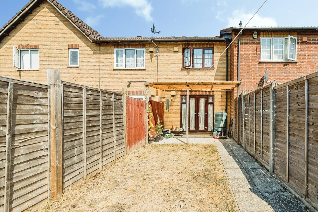 Bruce Close, Slough, SL1, photo 13