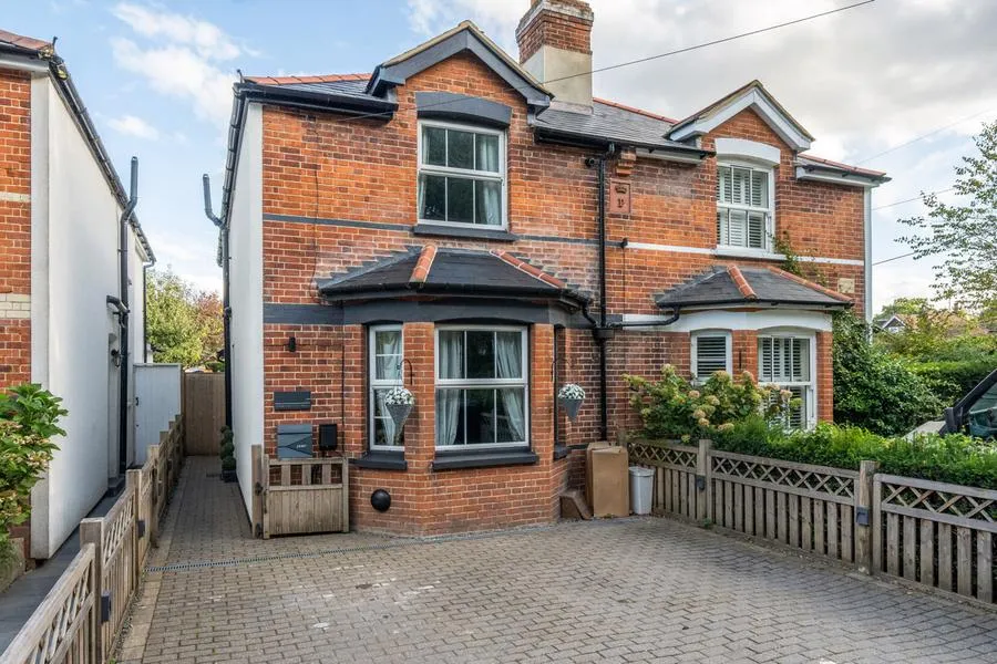 Aldershot Road, Pirbright, GU24, photo 23