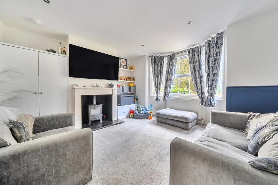 Aldershot Road, Pirbright, GU24, photo 2