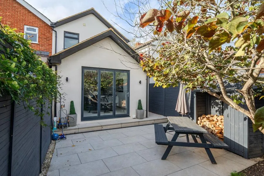 Aldershot Road, Pirbright, GU24, photo 4