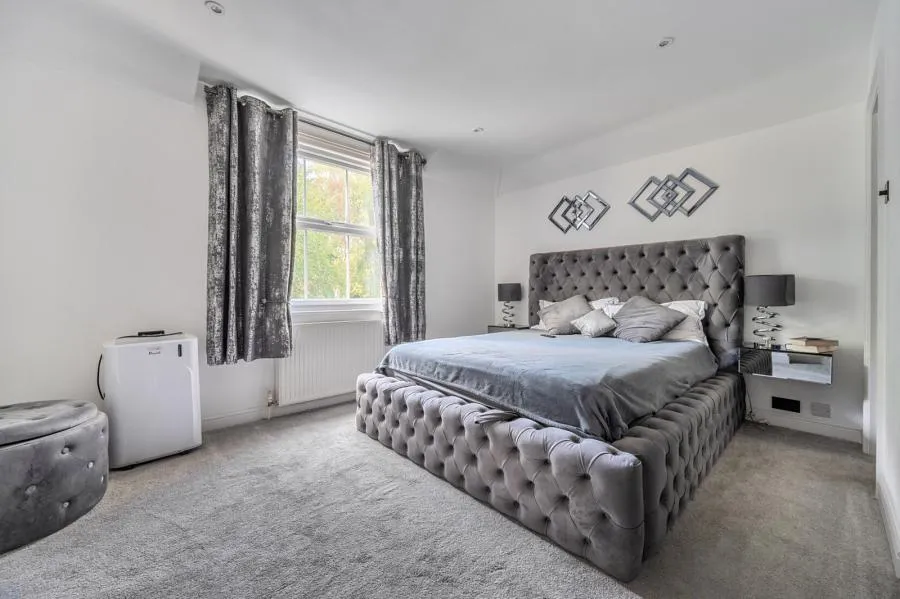 Aldershot Road, Pirbright, GU24, photo 6