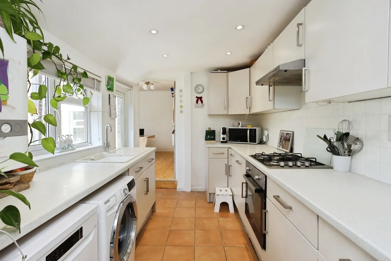 Hadlow Road, Tonbridge, TN9, photo 16