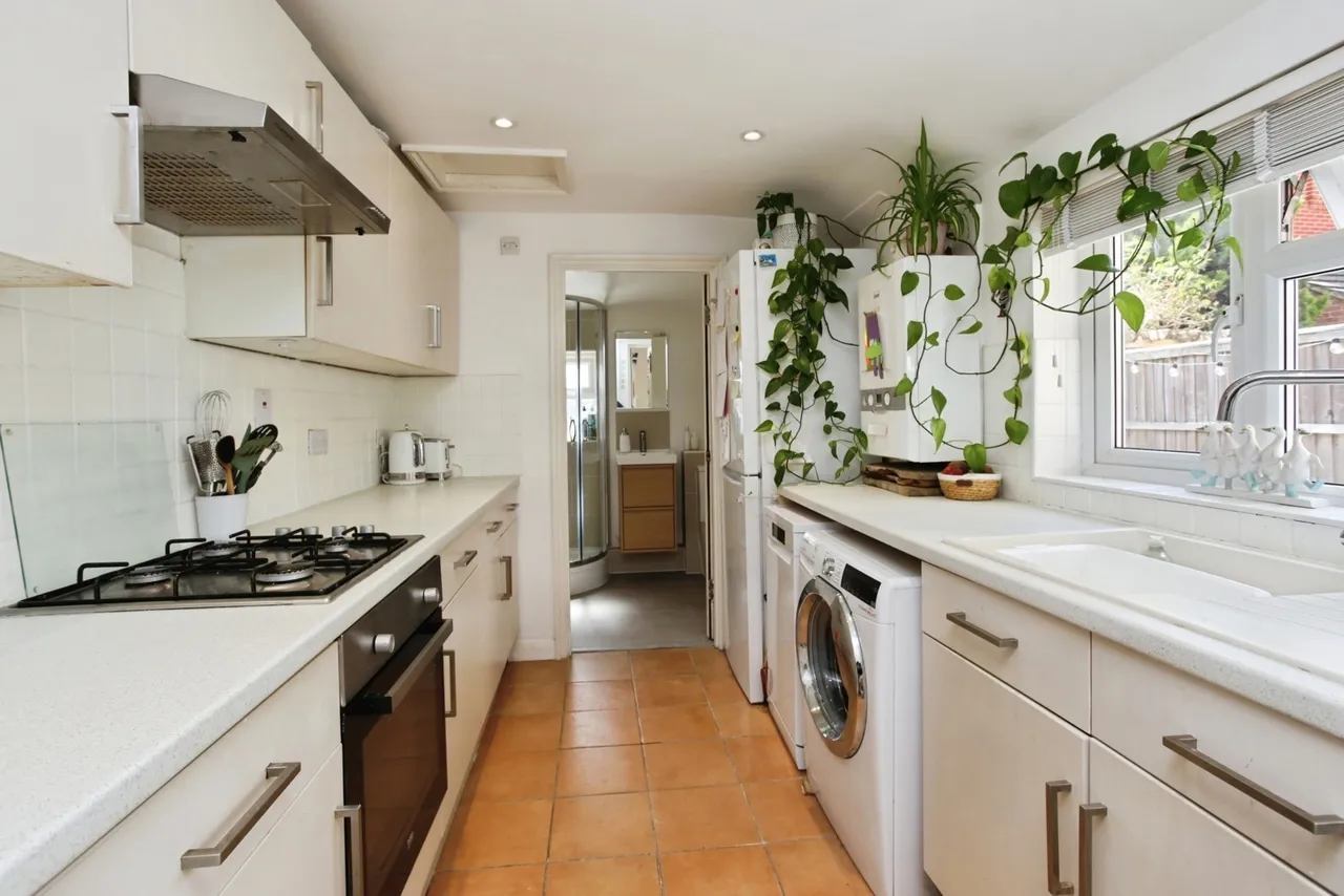Hadlow Road, Tonbridge, TN9, photo 13