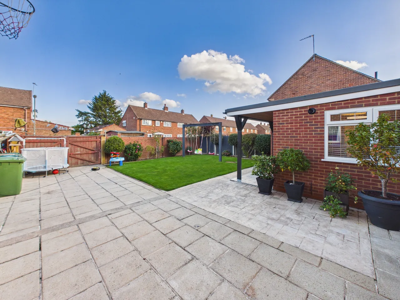 Caledonia Road, Stanwell, TW19, photo 10