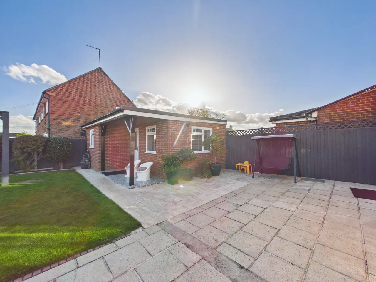 Caledonia Road, Stanwell, TW19, photo 12