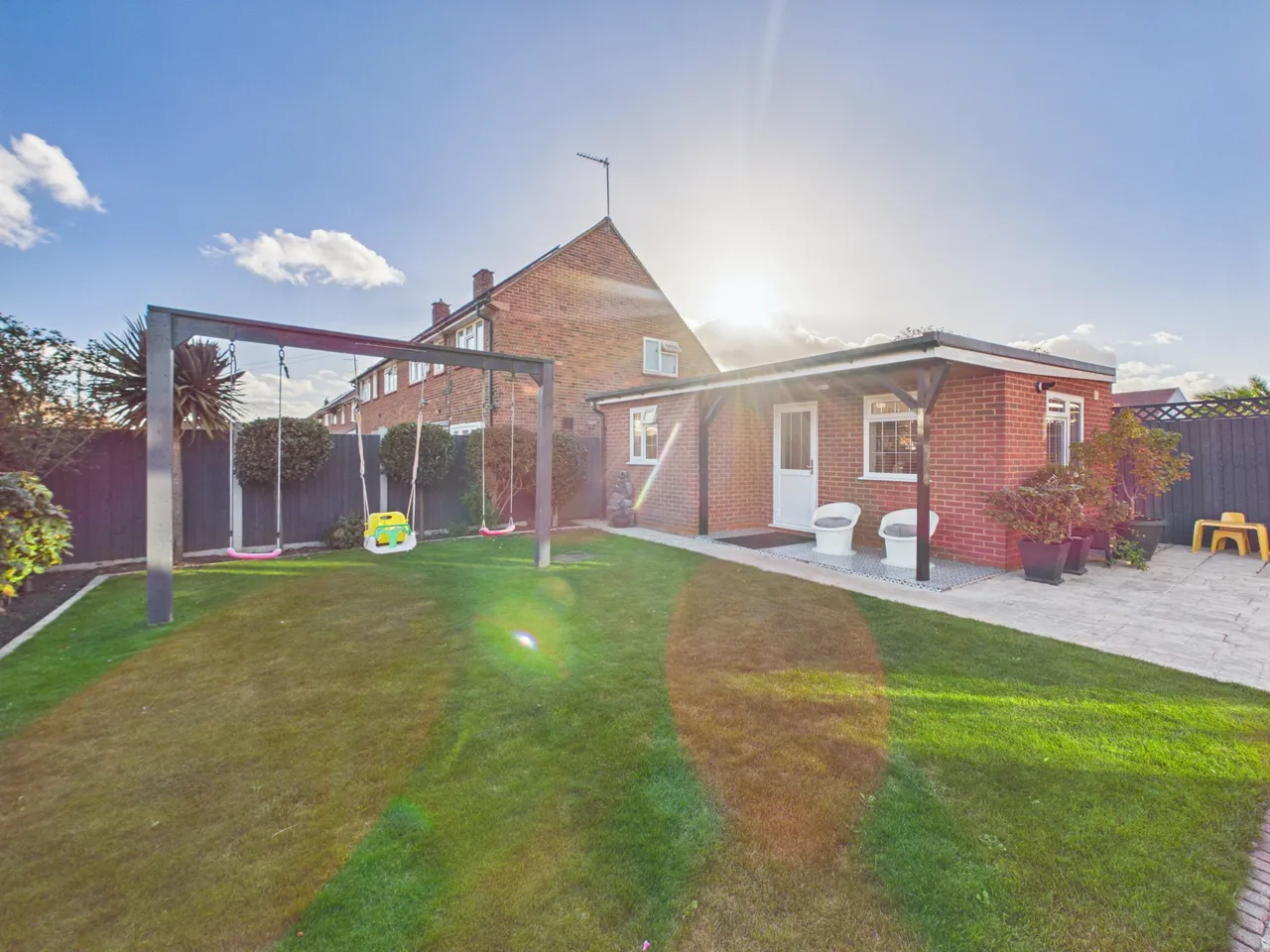 Caledonia Road, Stanwell, TW19, photo 13