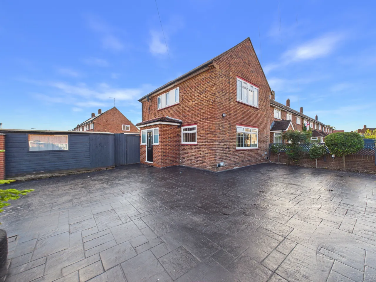 Caledonia Road, Stanwell, TW19, photo 14