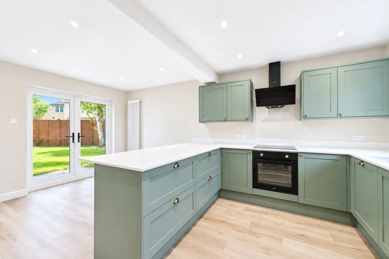 Woodfield Way, Theale, RG7, photo 2