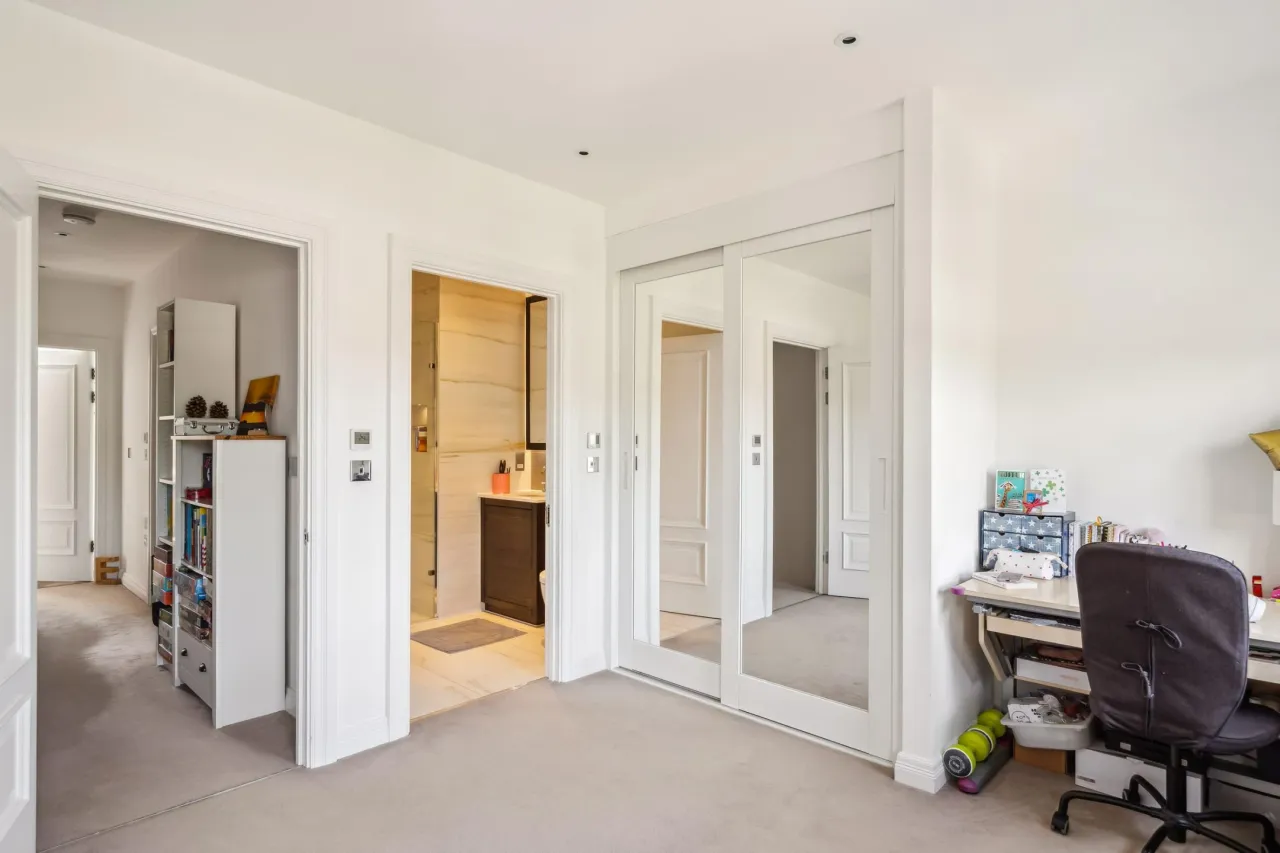 Barrons Chase, London, TW10, photo 21
