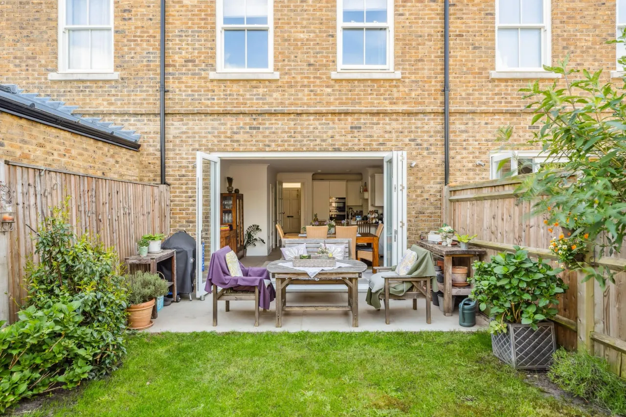 Barrons Chase, London, TW10, photo 2