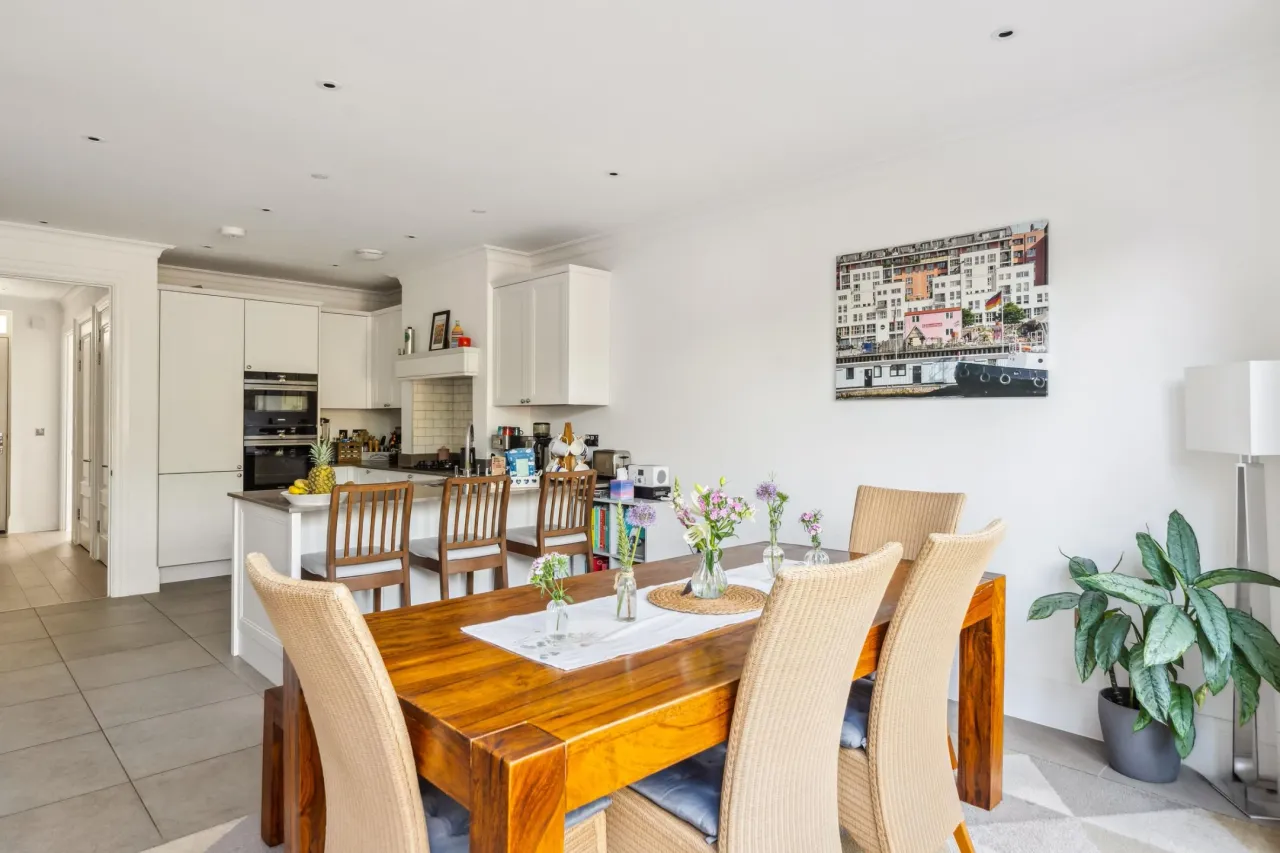 Barrons Chase, London, TW10, photo 7