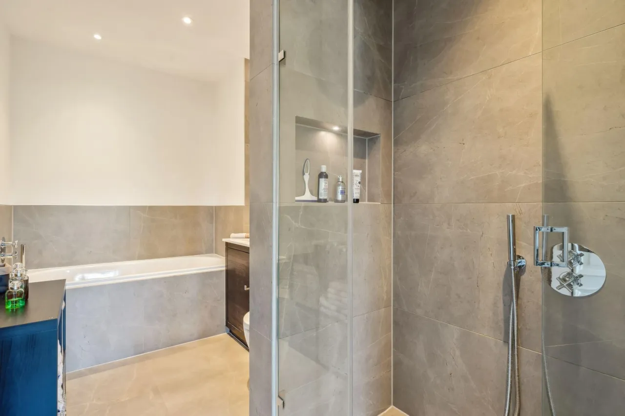 Barrons Chase, London, TW10, photo 22