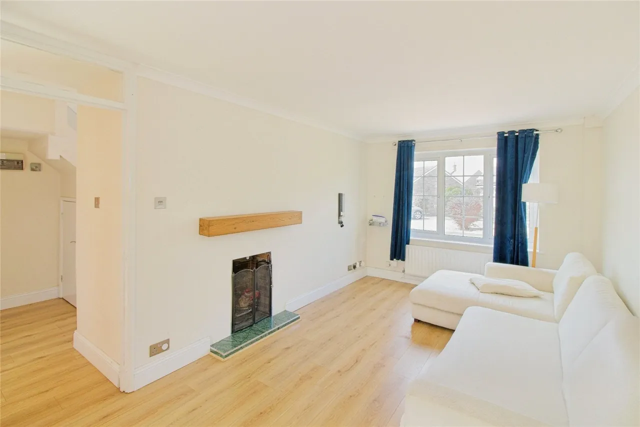 Williams Close, Hanslope, Milton Keynes, Buckinghamshire, MK19, photo 2