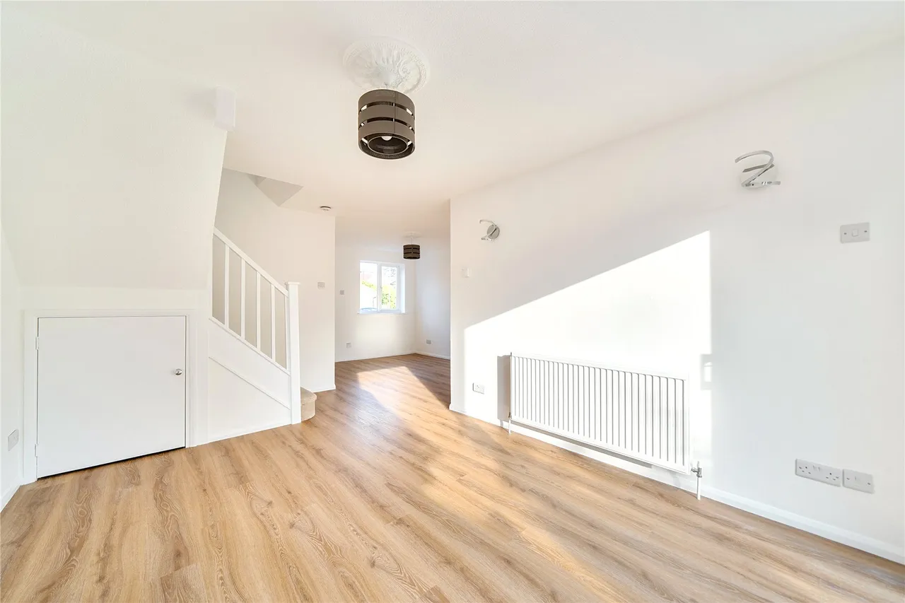 Ranyard Close, Chessington, KT9, photo 6