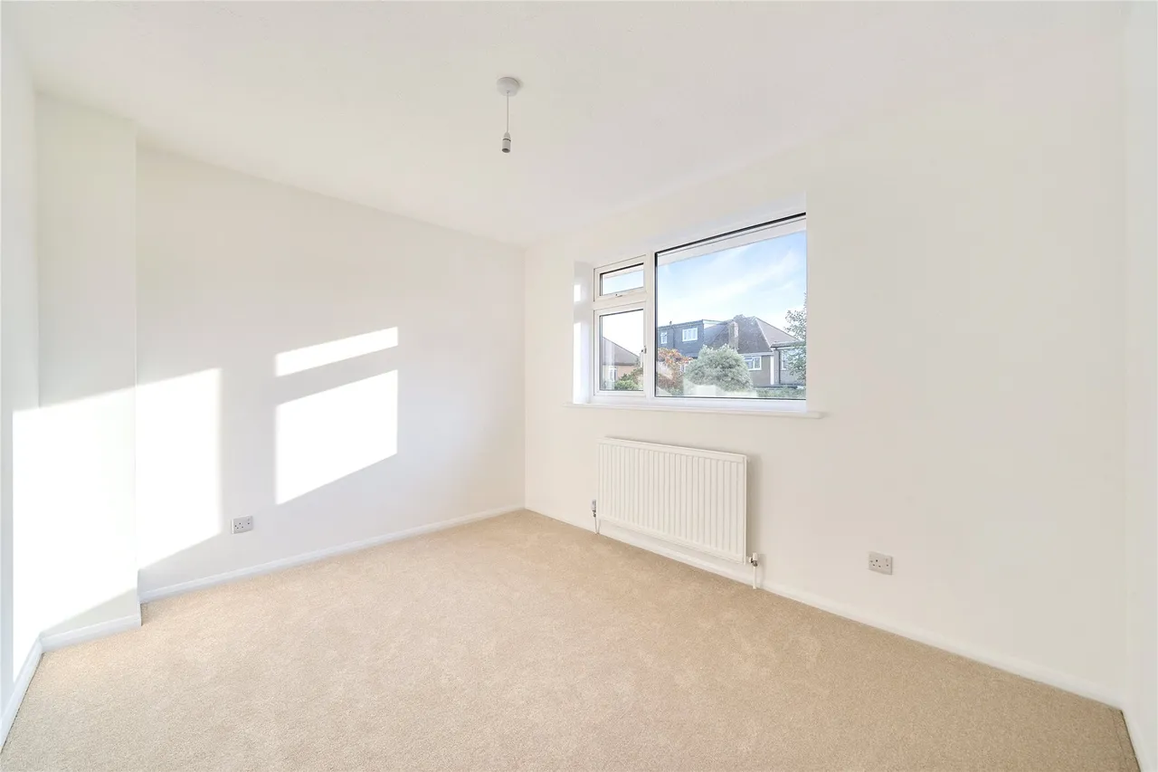 Ranyard Close, Chessington, KT9, photo 8