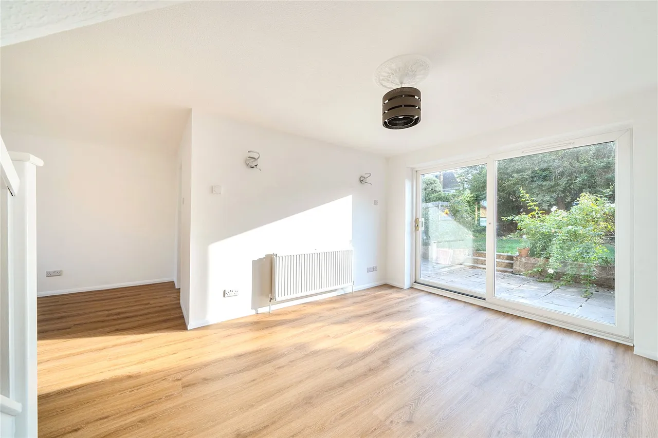 Ranyard Close, Chessington, KT9, photo 2
